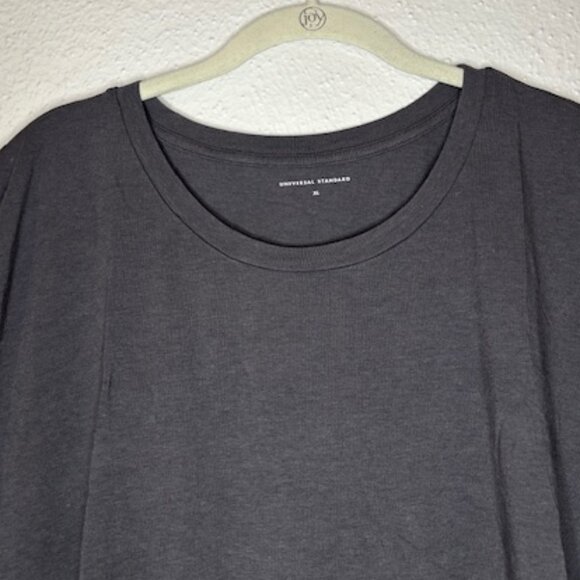 Universal Standard T-Rex Size XL (26-28 US) - Picture 2 of 4